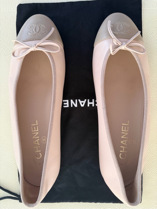 CHANEL Shoes - RARE COOL CHANEL nudish pink color and Taupe Two-Tone Cap-Toe Ballet Flats